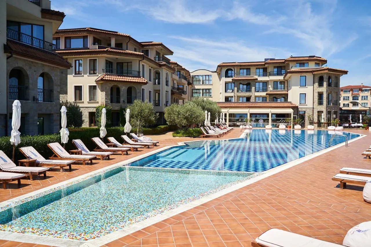 Апарт-отель Burgas Beach Resort Apartments